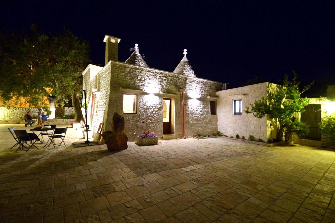 Trulli Petra Chiara Bed & Breakfast Локоротондо Екстериор снимка