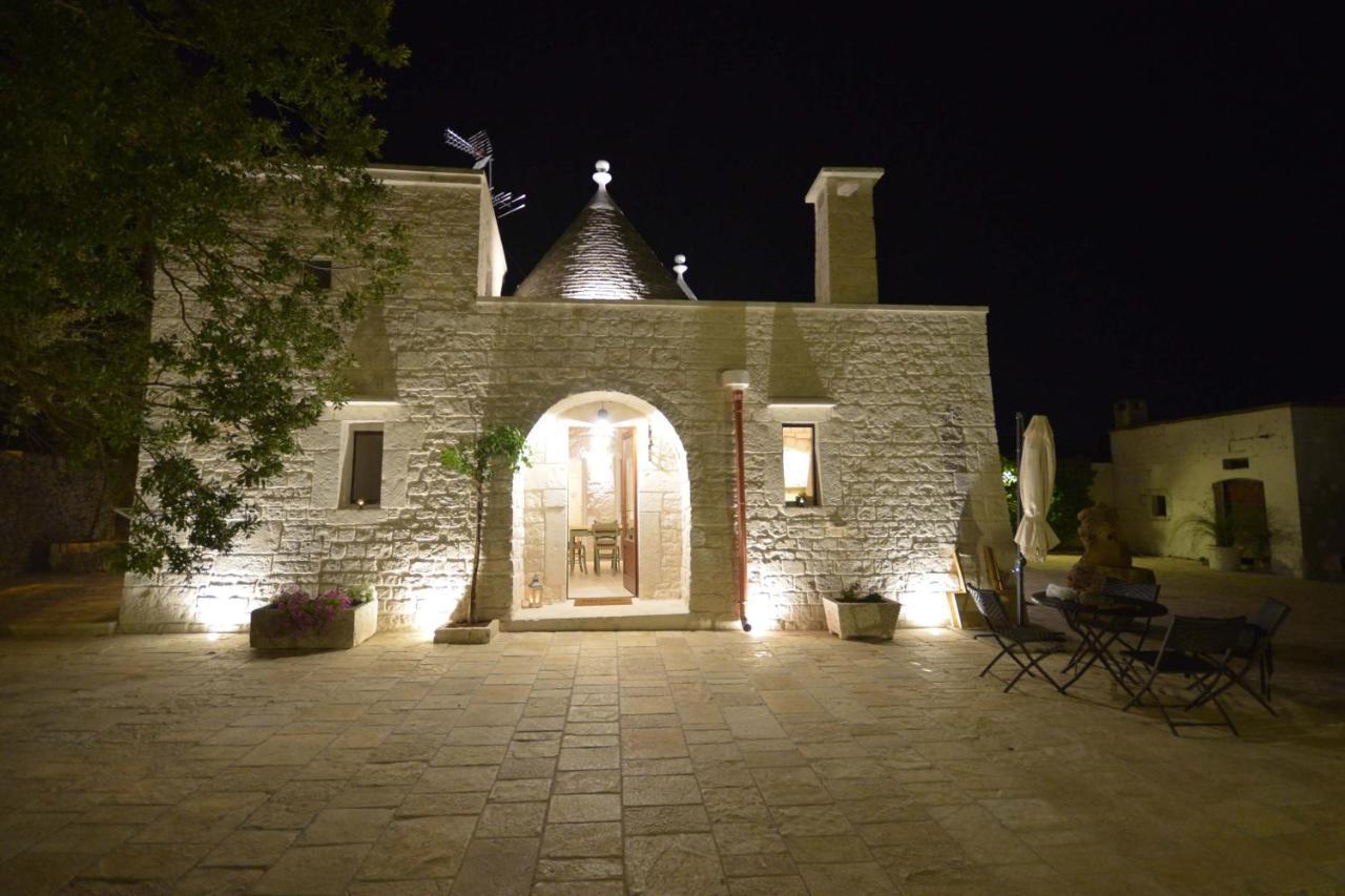 Trulli Petra Chiara Bed & Breakfast Локоротондо Екстериор снимка