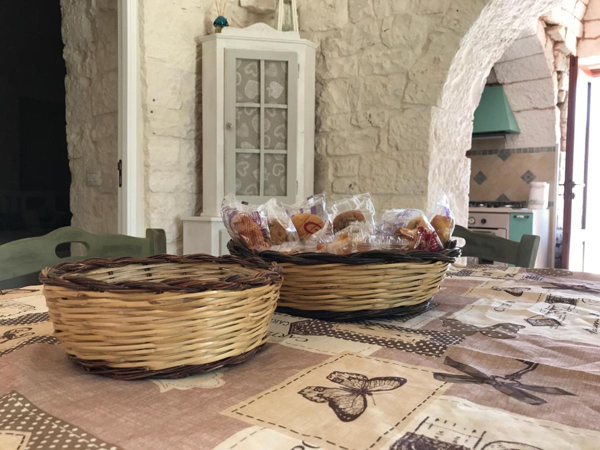 Trulli Petra Chiara Bed & Breakfast Локоротондо Екстериор снимка