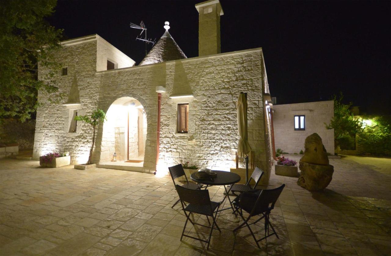 Trulli Petra Chiara Bed & Breakfast Локоротондо Екстериор снимка