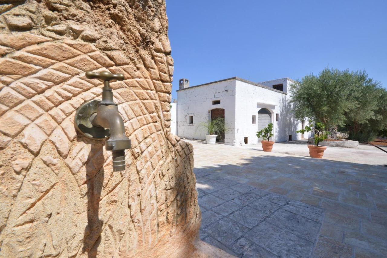 Trulli Petra Chiara Bed & Breakfast Локоротондо Екстериор снимка