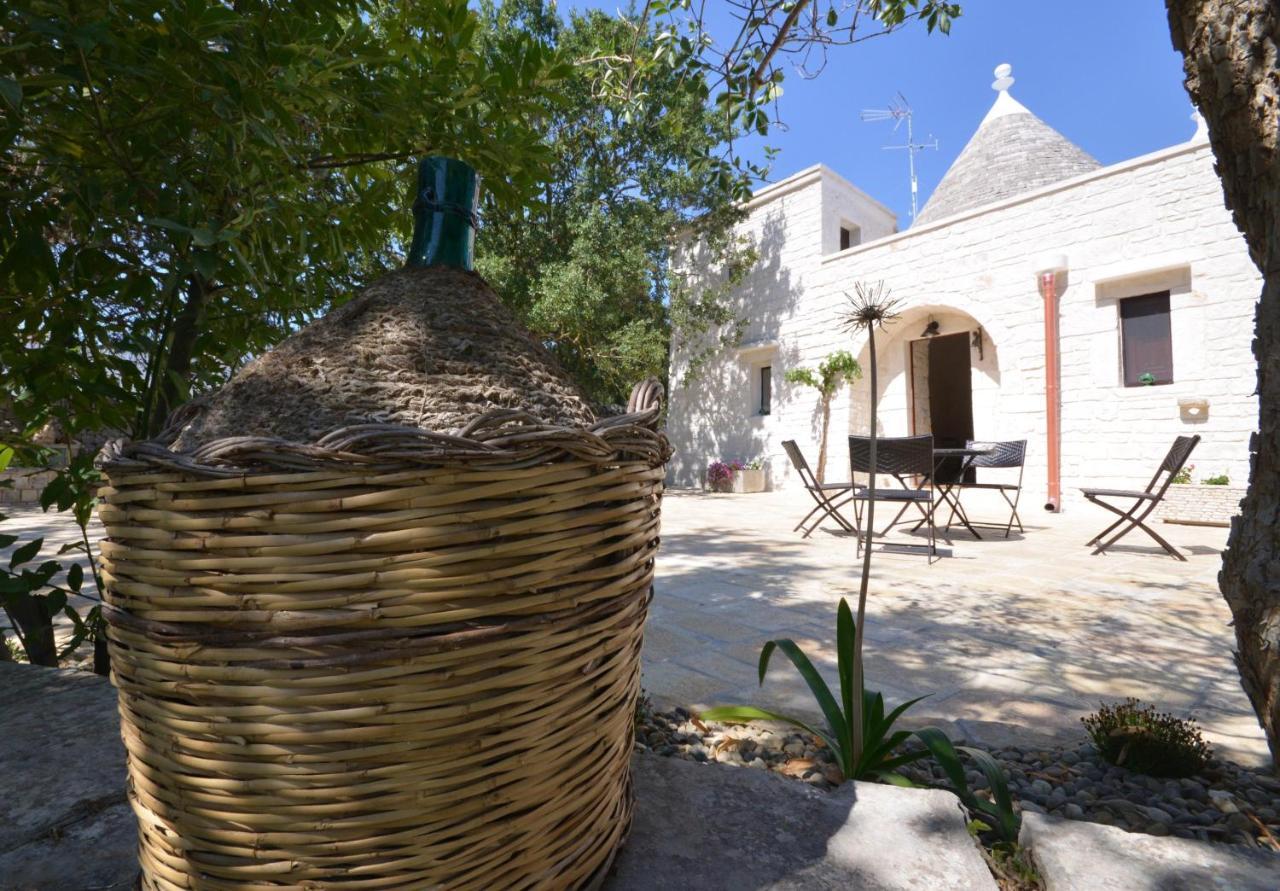 Trulli Petra Chiara Bed & Breakfast Локоротондо Екстериор снимка