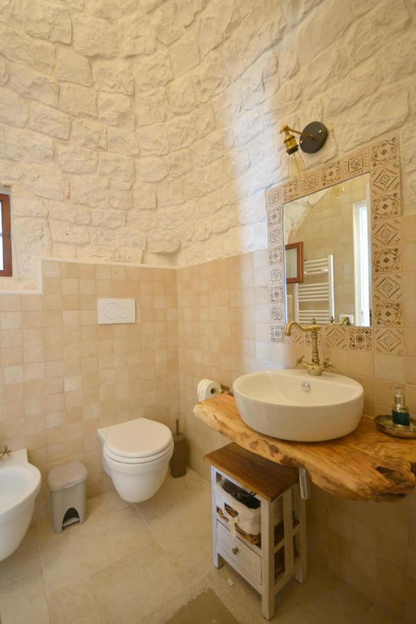 Trulli Petra Chiara Bed & Breakfast Локоротондо Екстериор снимка