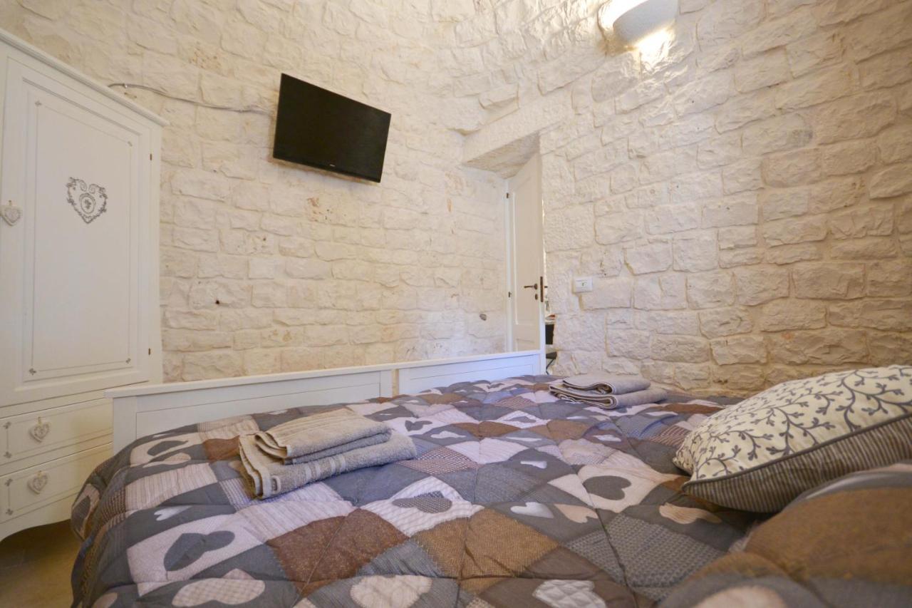 Trulli Petra Chiara Bed & Breakfast Локоротондо Екстериор снимка