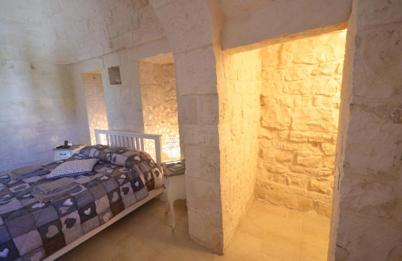 Trulli Petra Chiara Bed & Breakfast Локоротондо Екстериор снимка