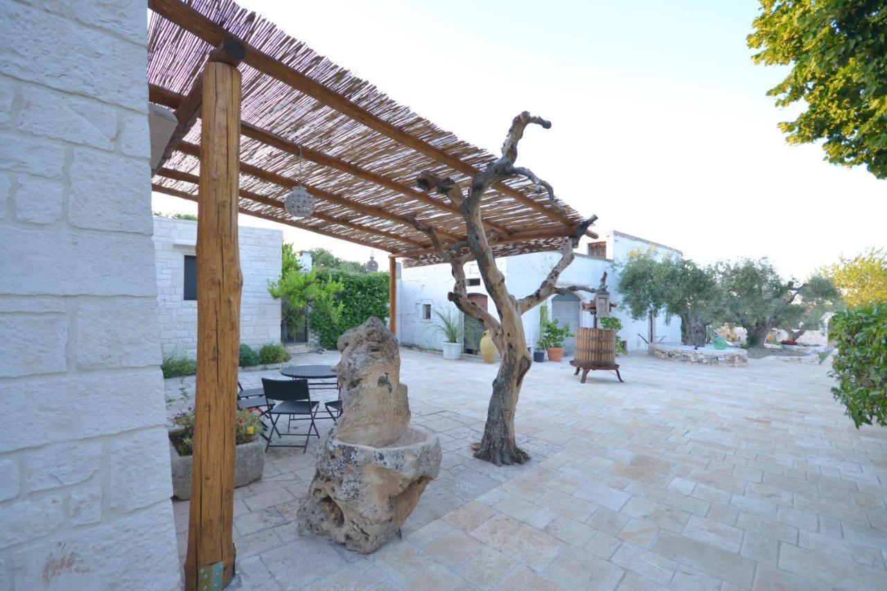 Trulli Petra Chiara Bed & Breakfast Локоротондо Екстериор снимка
