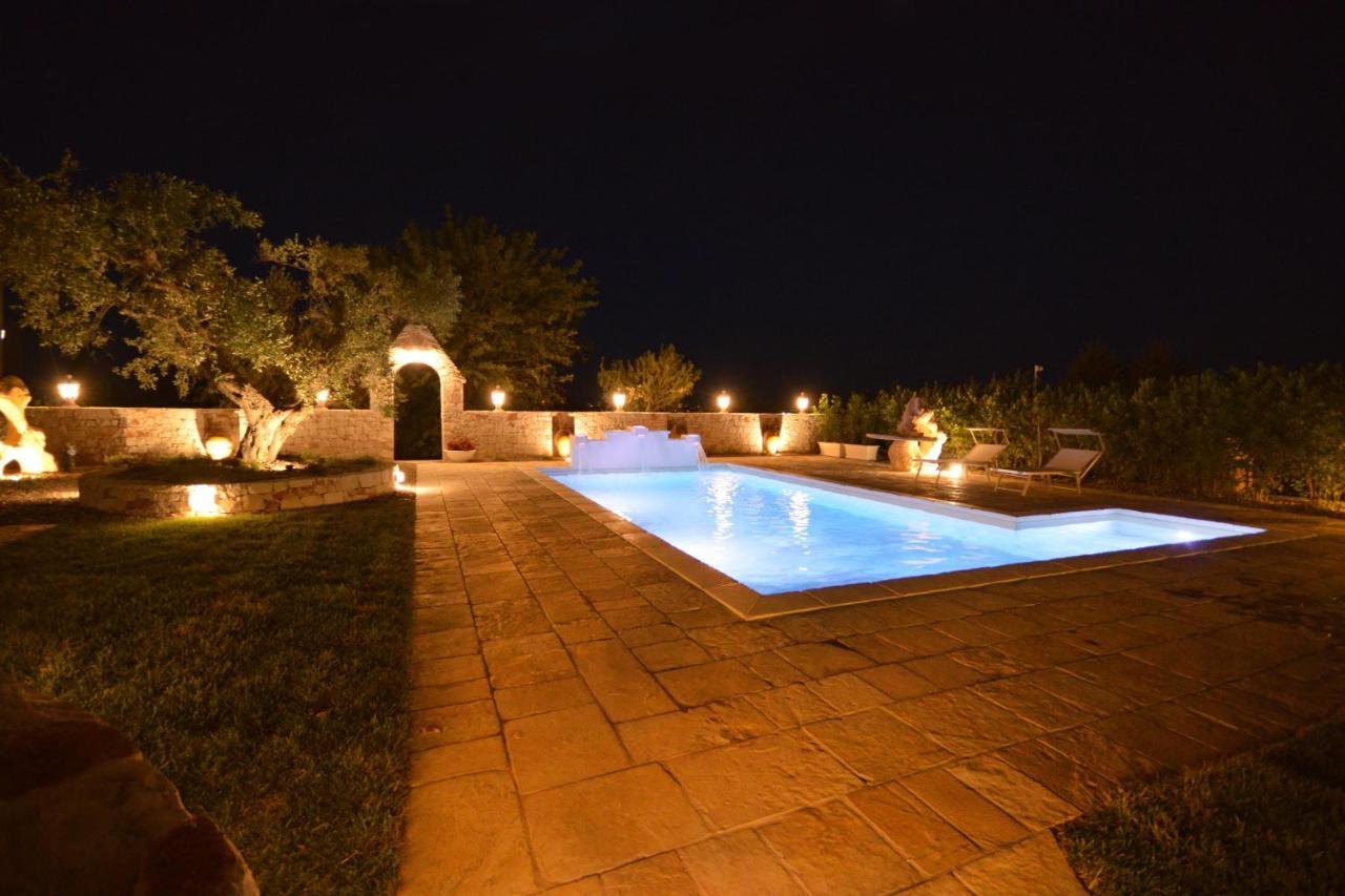 Trulli Petra Chiara Bed & Breakfast Локоротондо Екстериор снимка