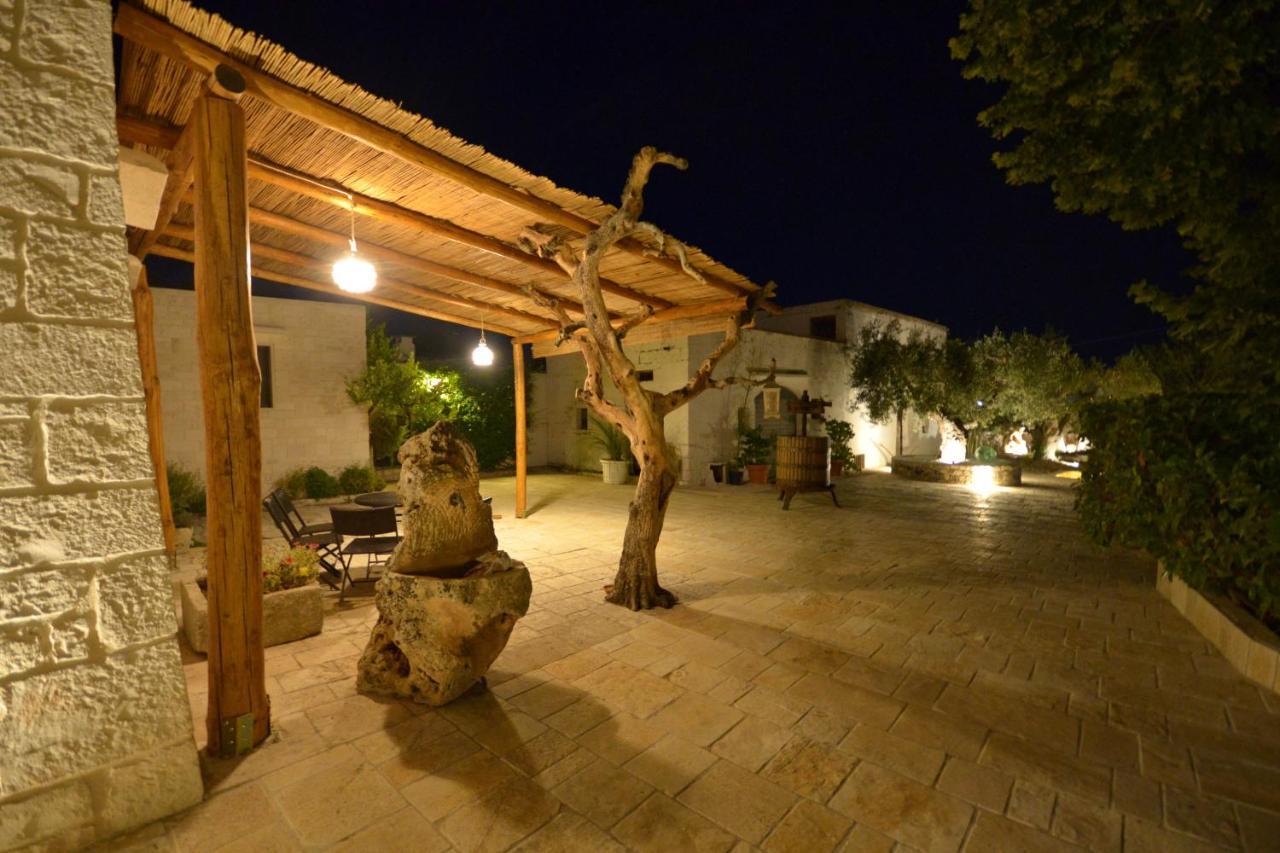 Trulli Petra Chiara Bed & Breakfast Локоротондо Екстериор снимка